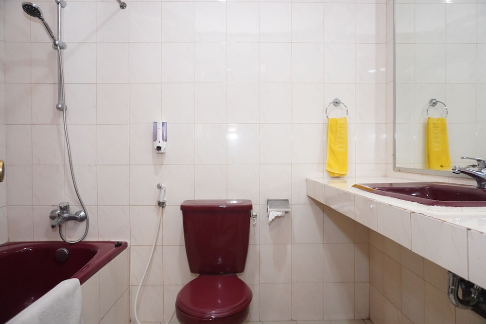 Siantar Hotel Parapat 42/44