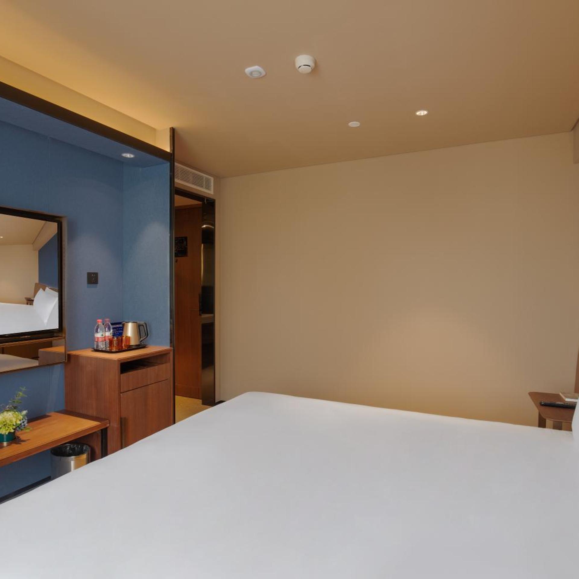 Orange Hotel (Beijing Yansha Liangma River) 23/50