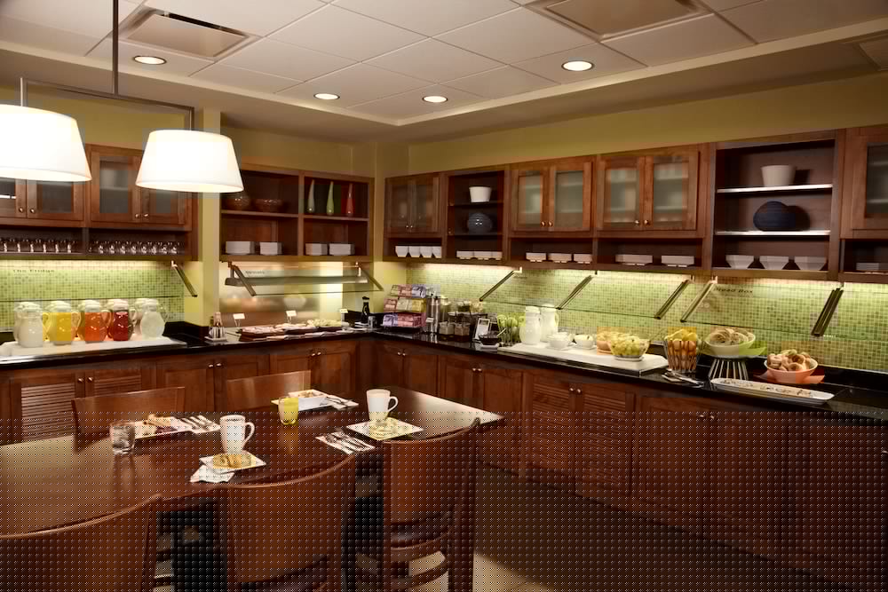 Hyatt Place Milford/New Haven 43/50