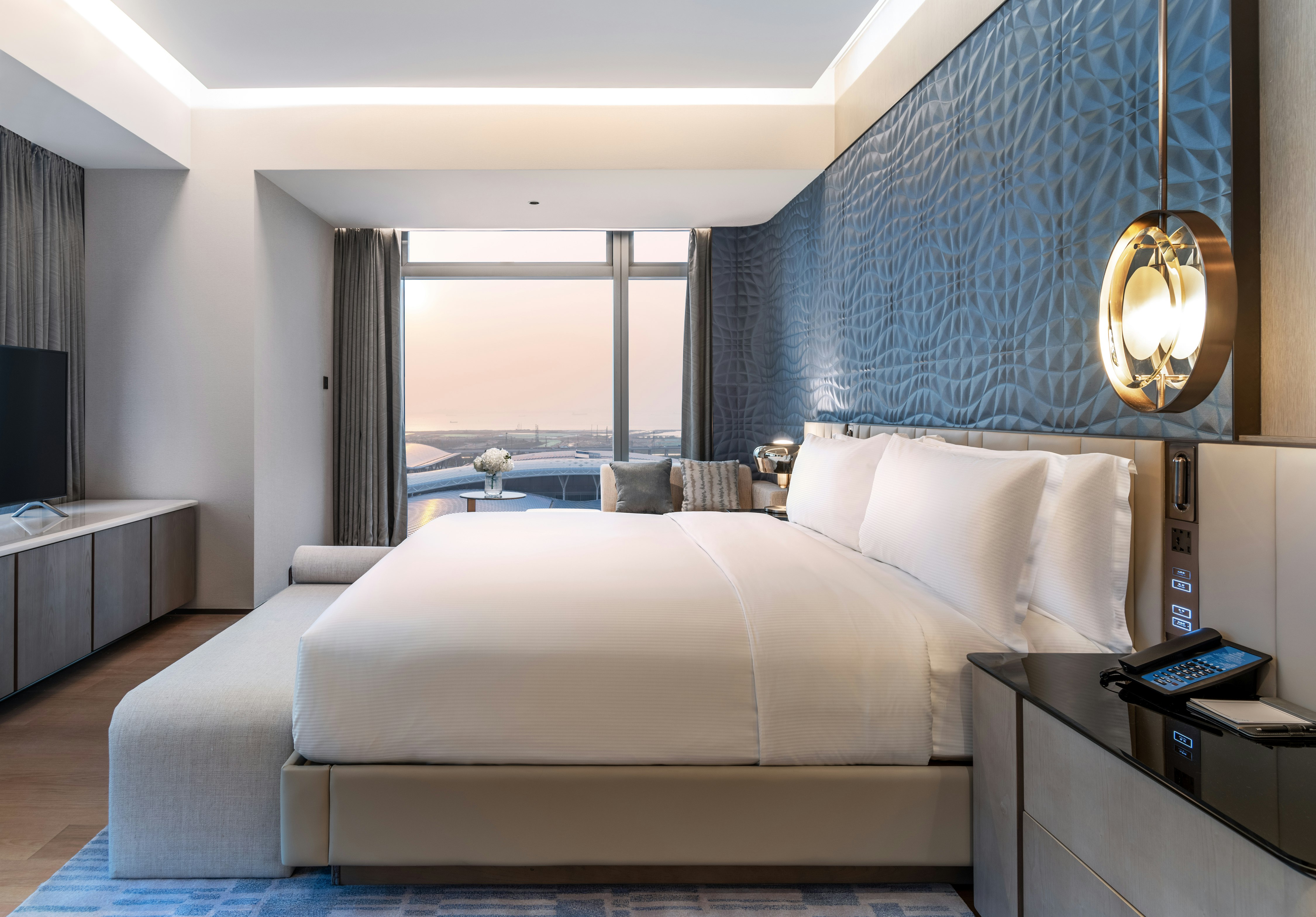 جناح تنفيذي بسرير كينج
