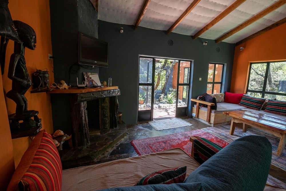 Punda Milias Camp Nakuru 32/50