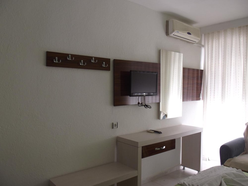 Derya Motel 12/36