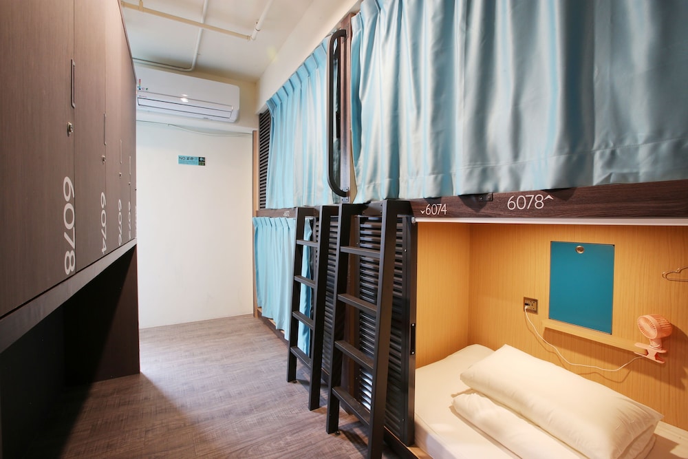 Loosha Hostel 38/69