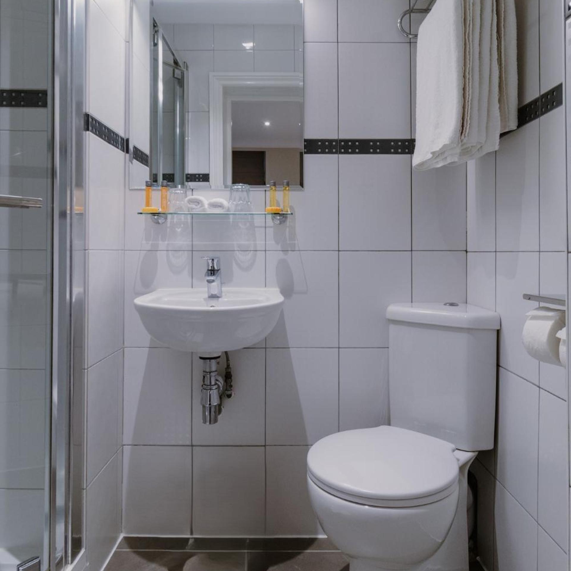 غرفة صغيرة مزدوجة، London House Hotel 7/10