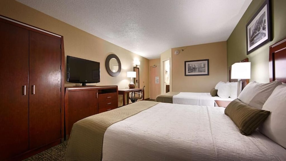 Best Western Glenview -Chicagoland Inn and Suites 11/44