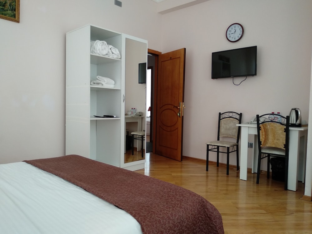 Central Baku Hotel 13/50
