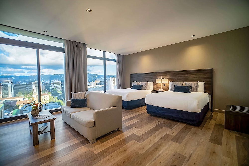 Room, 2 Queen Beds, Balcony