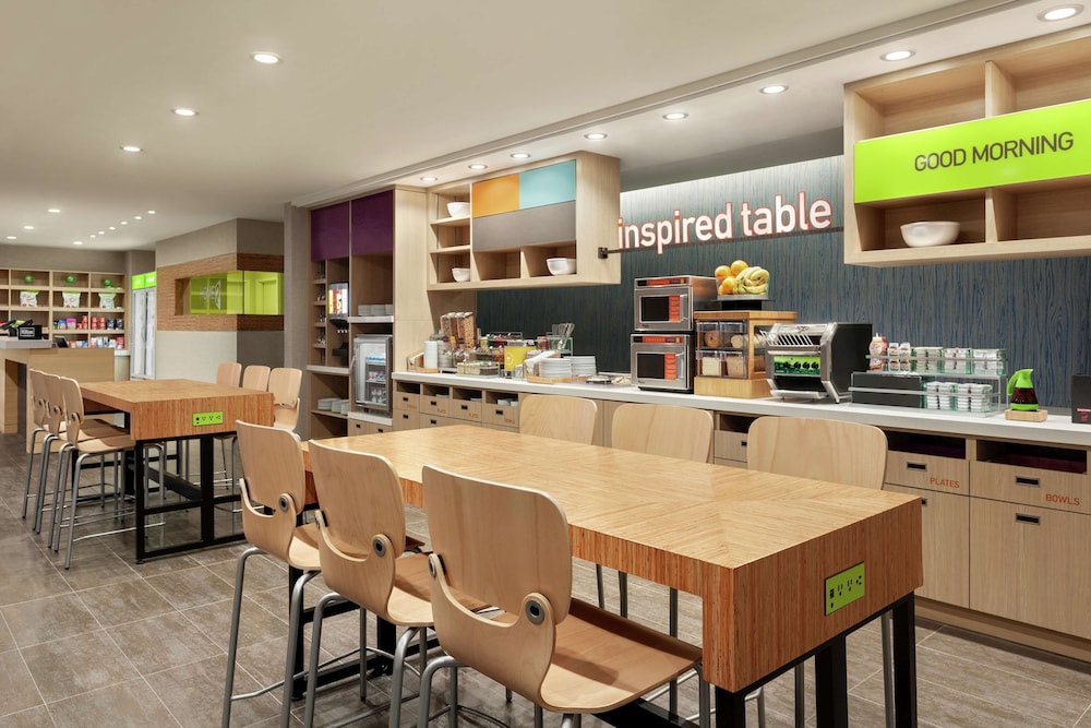 Home2 Suites by Hilton Silver Spring 34/46