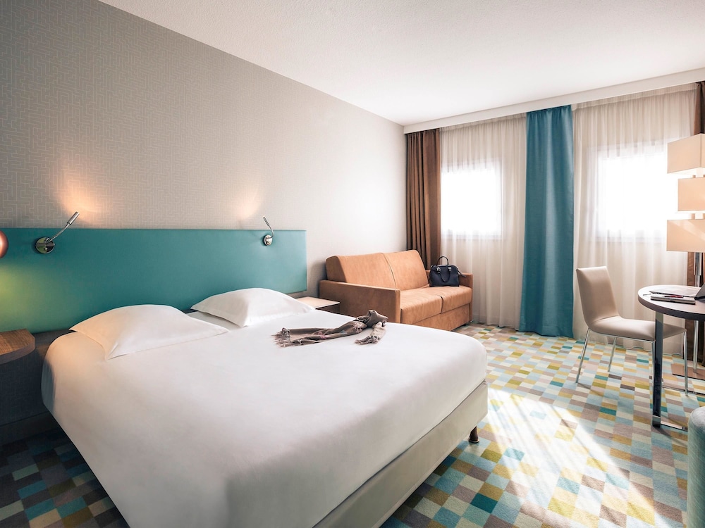 Mercure Marne la vallee Bussy St Georges 7/52