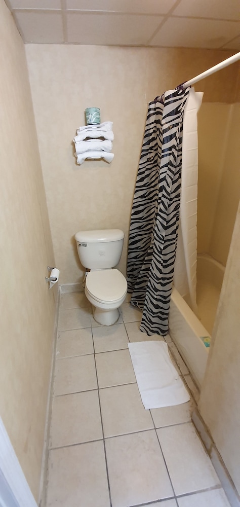 Royal Lodge Hotel Absecon 26/29
