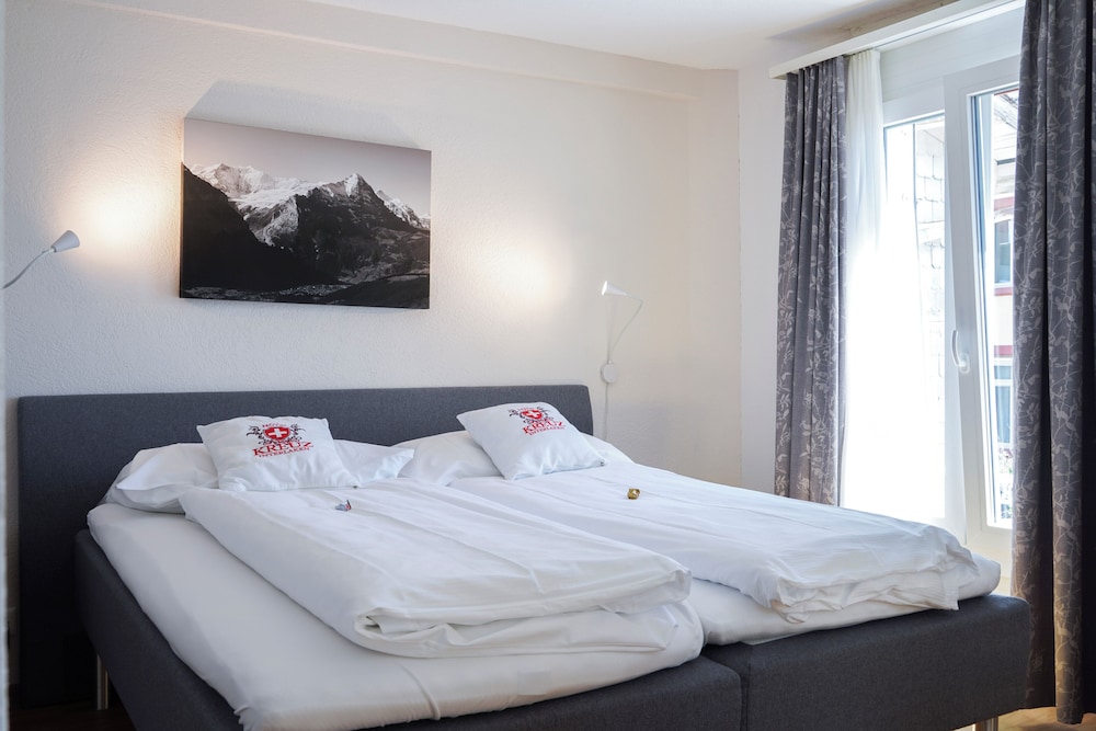 Weisses Kreuz Hotel 3/47