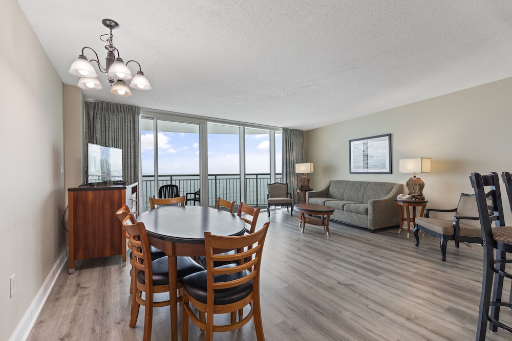 Sandy Beach Oceanfront Resort 32/50