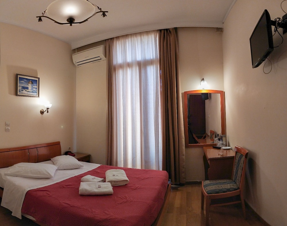 Cecil Hotel 29/70