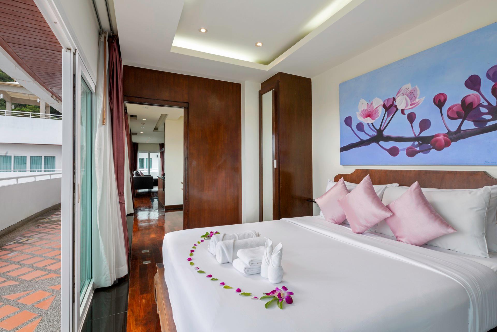 3 Bedrooms, Roof Top, Family Suite, 1 King and 2 Queen Beds, Hot Tub