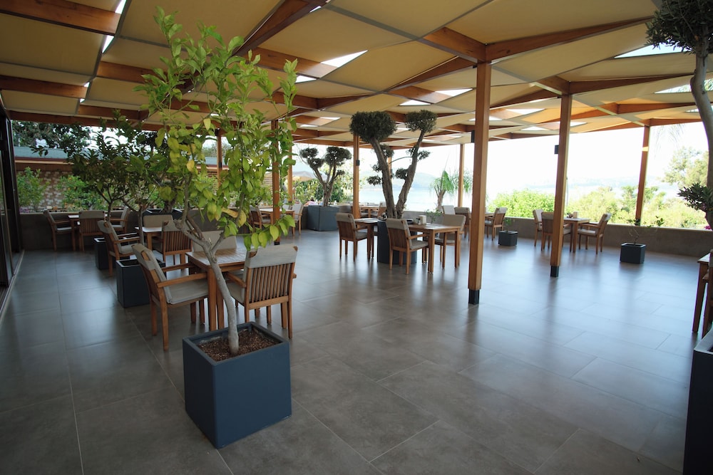 Nur Hotel 55/73