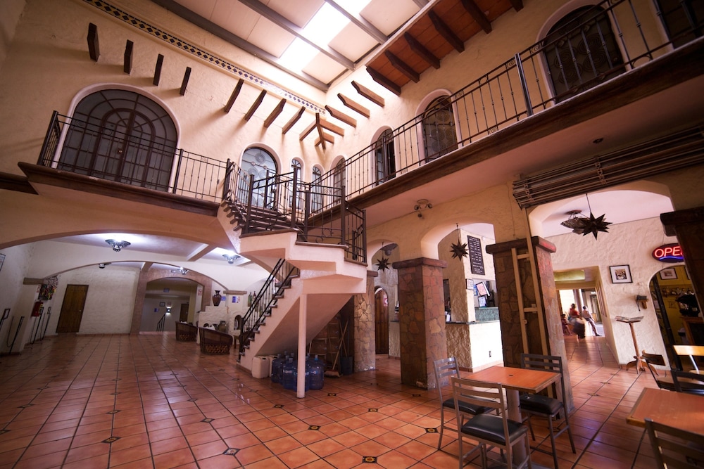 Hotel Hacienda Del Sol 24/43