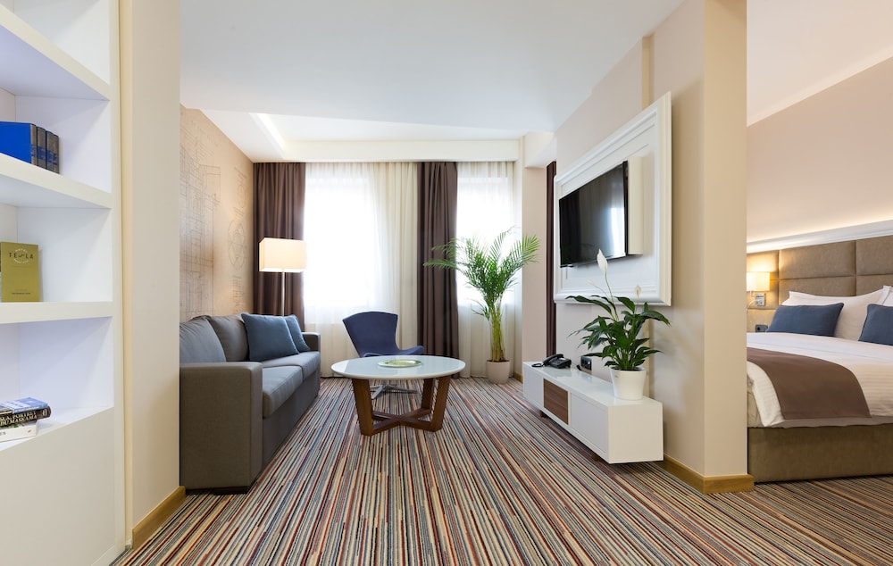 HOTEL TESLA SMART STAY 15/43