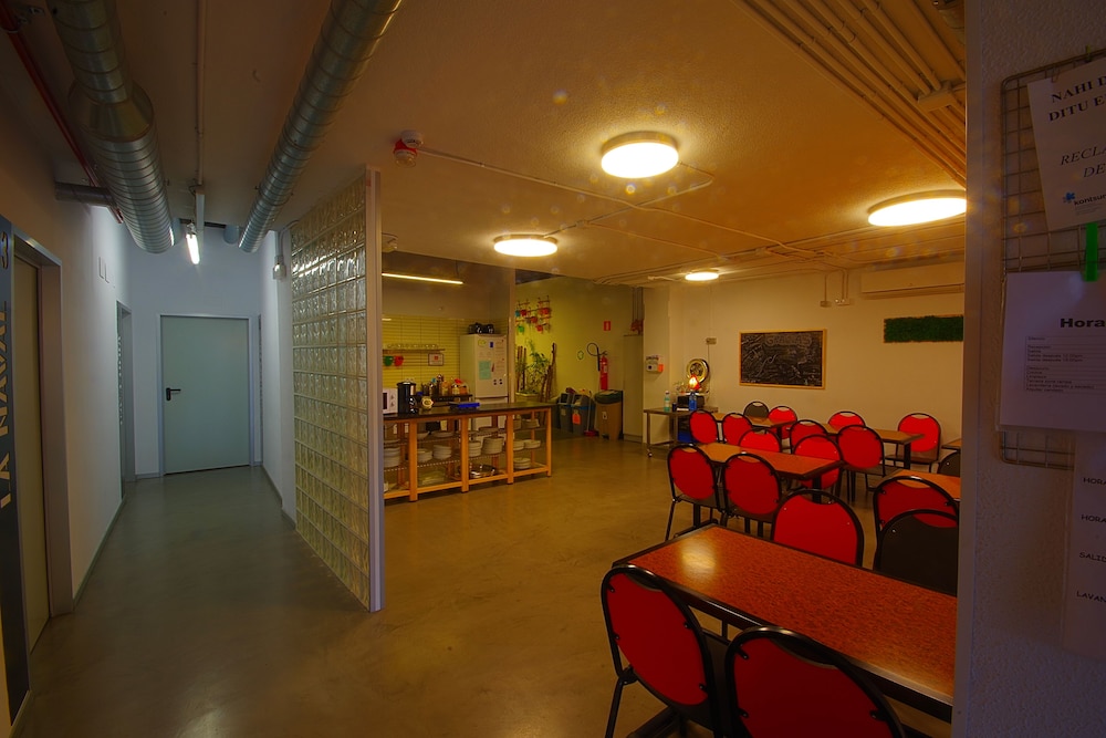 All Iron Hostel 35/50