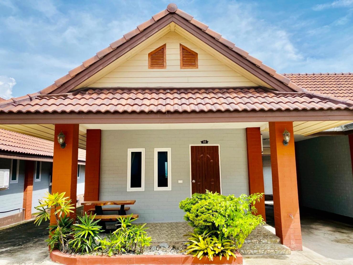 Benwadee Resort Pattaya 6/55