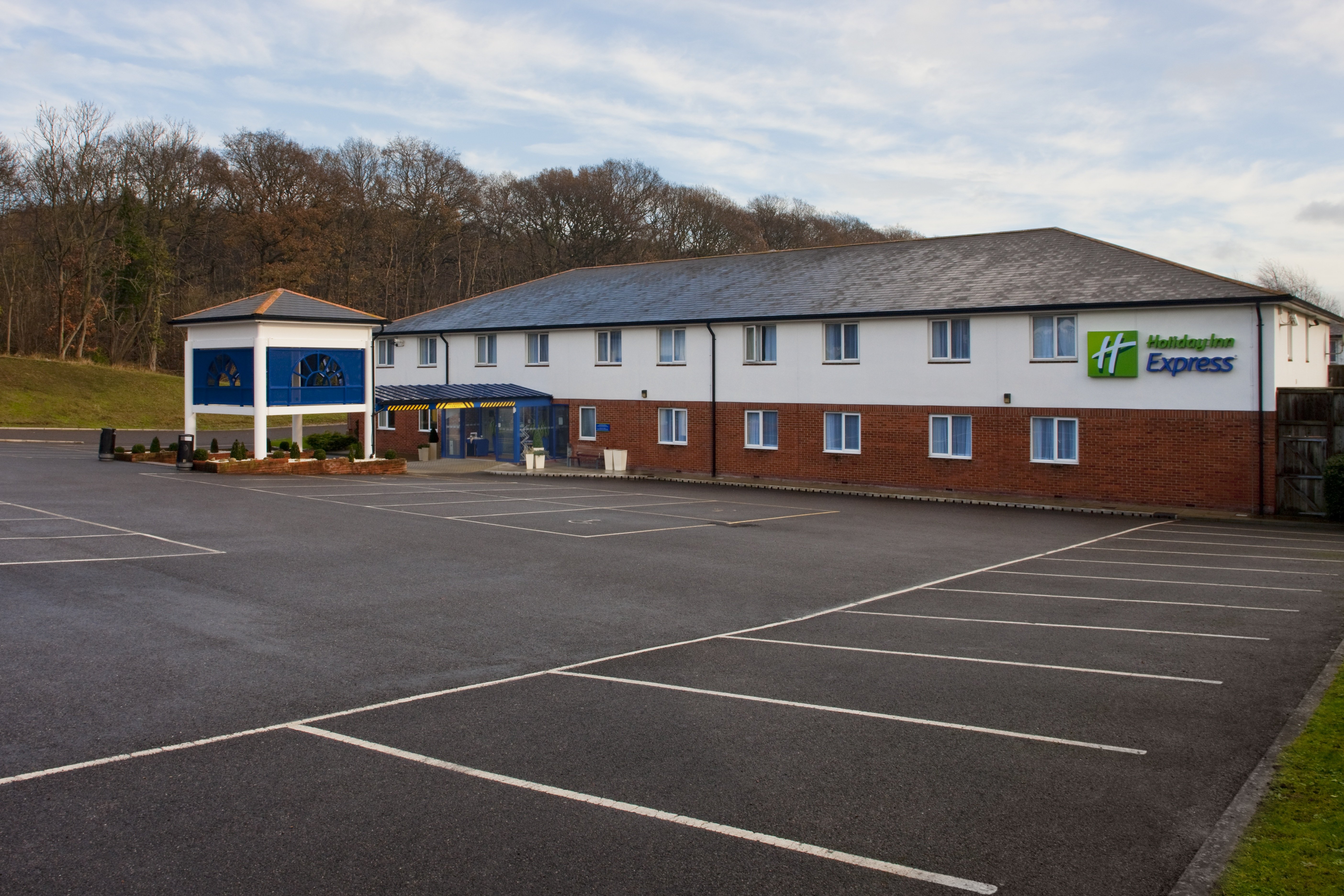 Holiday Inn Express Canterbury 18/19