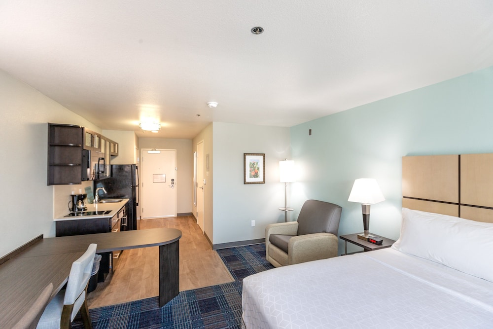 Extended Studio Hotel Ontario 10/36