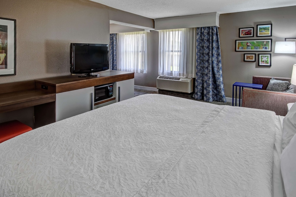Hampton Inn Tullahoma 11/38