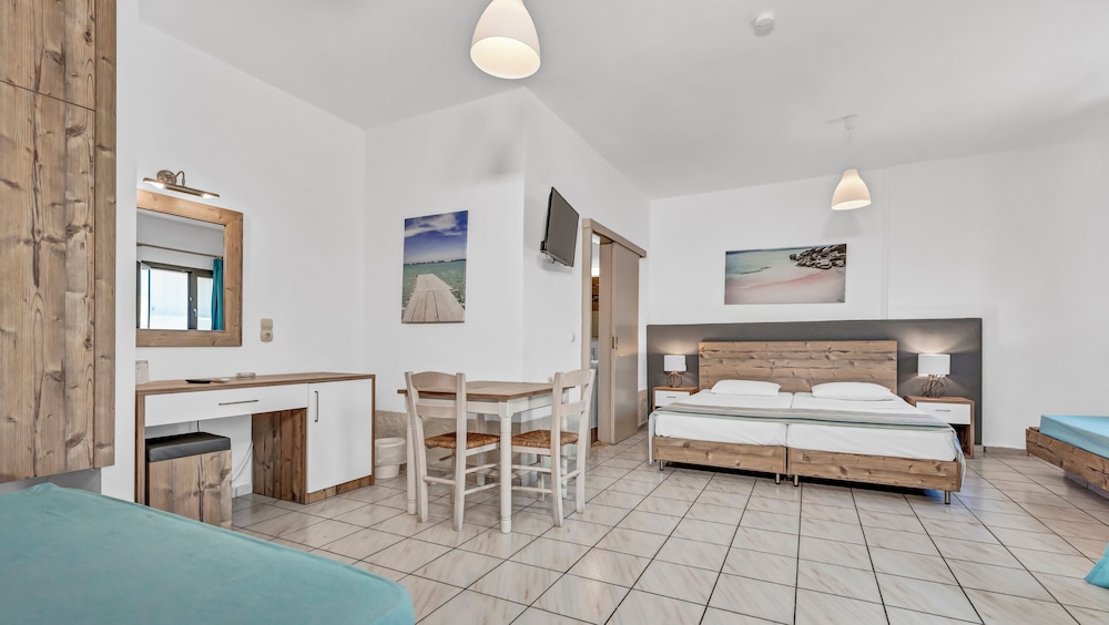 Almare Beach Hotel 19/50
