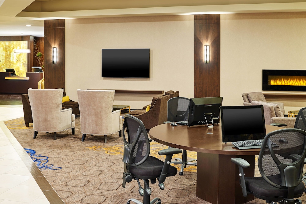 Sheraton Lisle Naperville Hotel 30/34