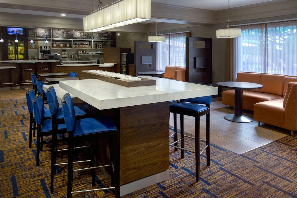 Boston Woburn Burlington Hotel 38/49