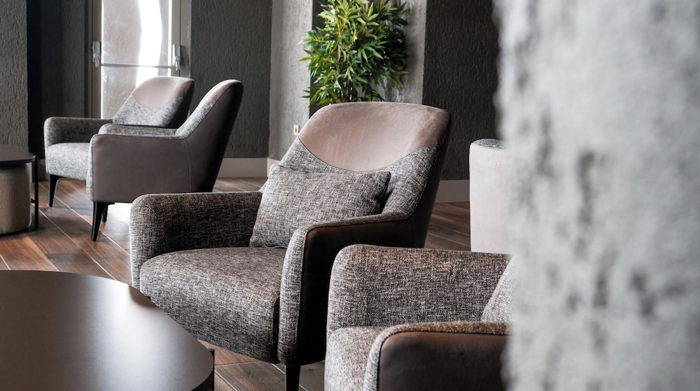 The Erzurum Hotel 33/50