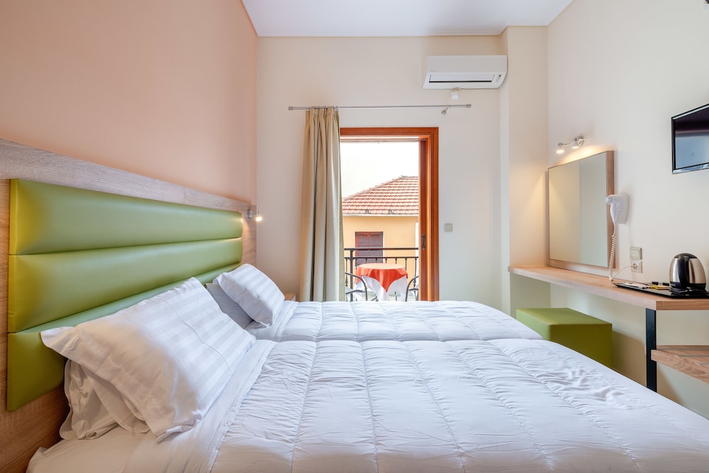 Aggelos Hotel 10/50