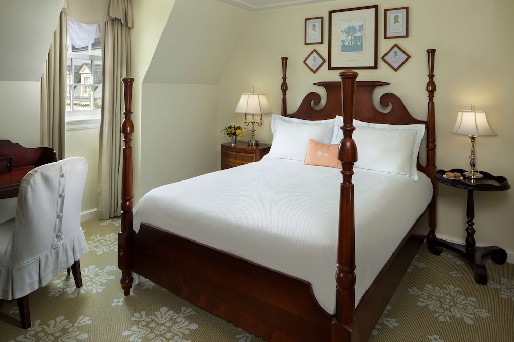 Room at The Carolina Inn, a Destination by Hyatt Hotel, CHAPEL HILL - NC