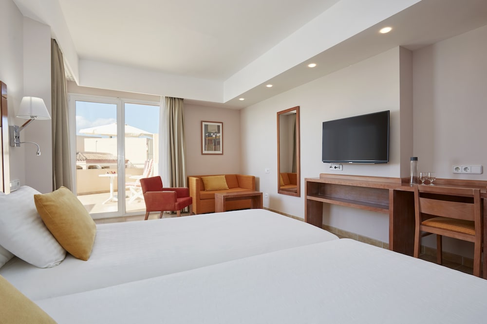Universal Hotel Don Leon 30/71