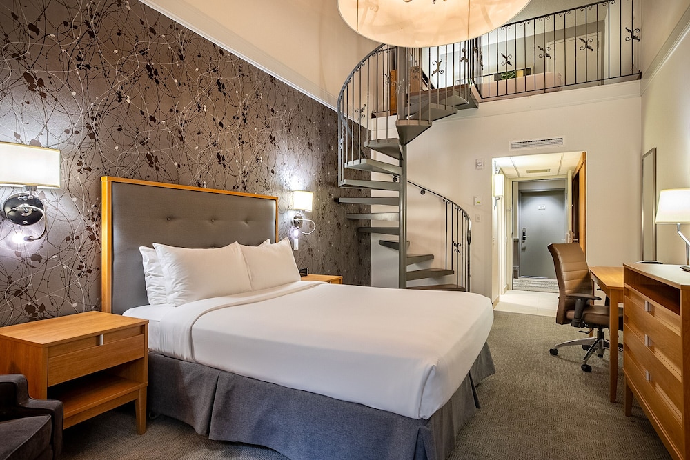جناح جونيور بسريرين كوين، Chateau Bromont 7/10