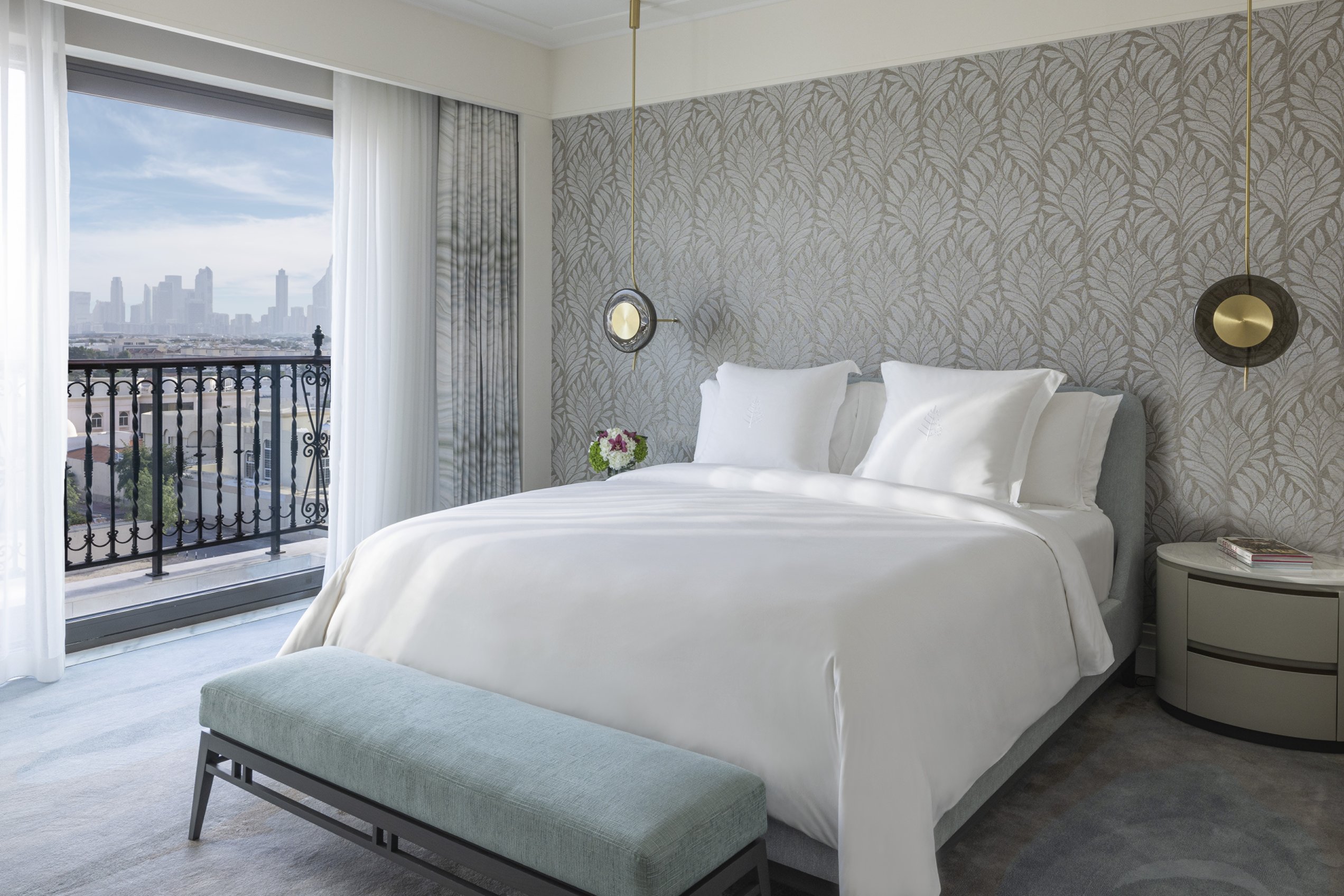 SUITE, KING BED, SEA VIEW