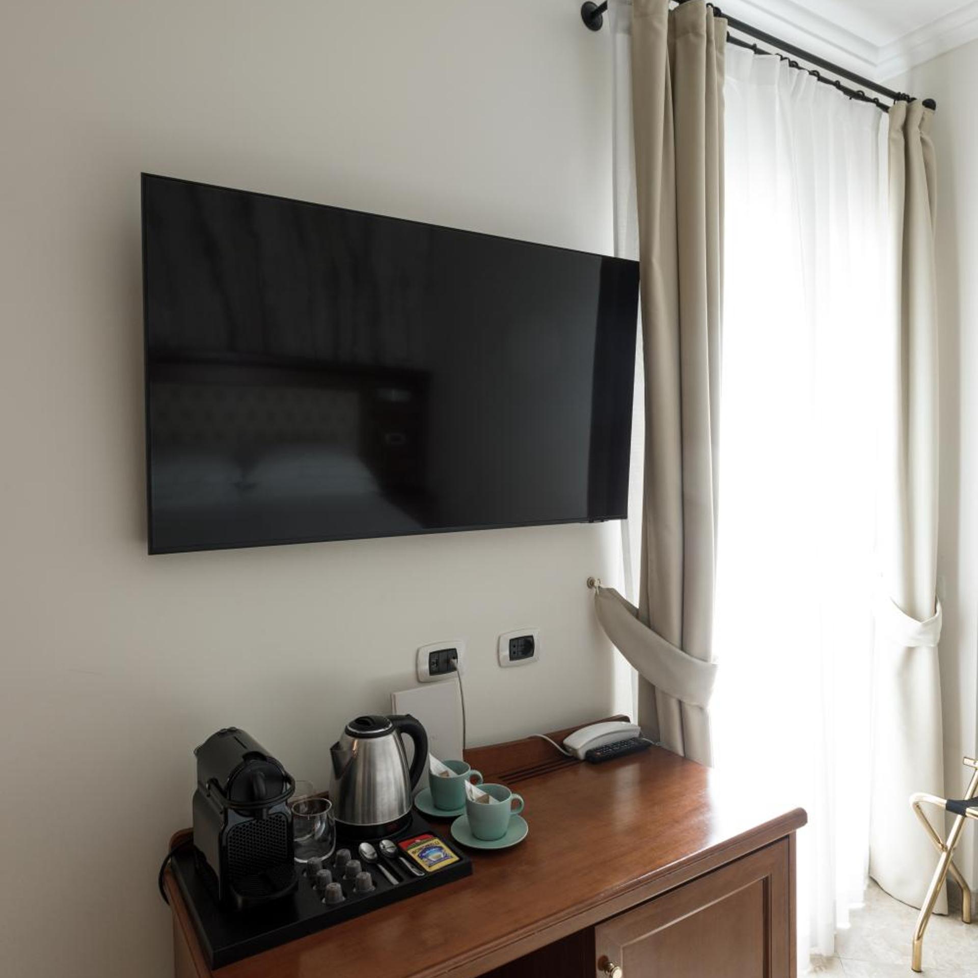 Esposizione Luxury Rome 40/50