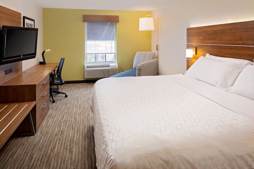 Holiday Inn Express Harrisburg East 18/71
