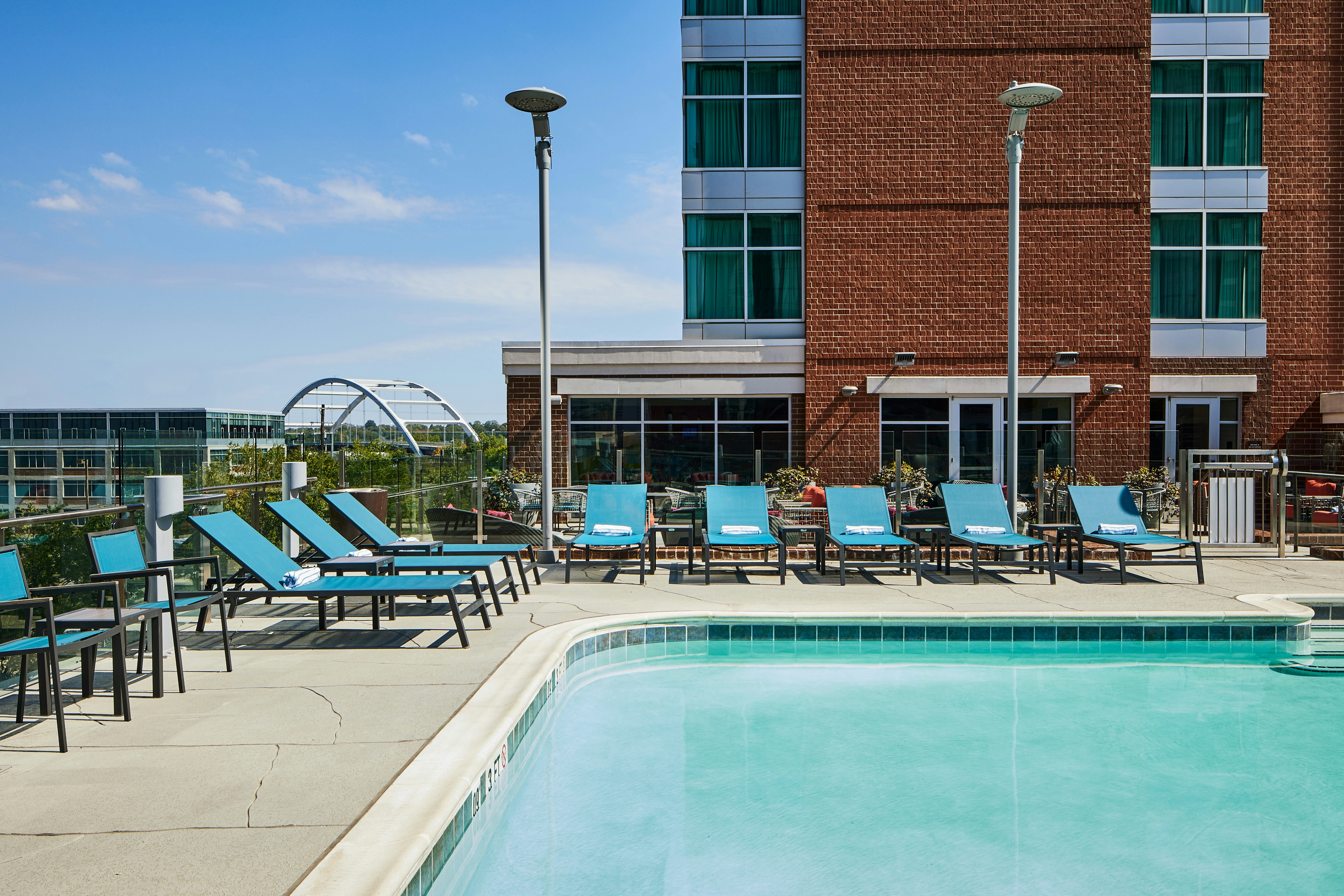 Hilton Garden Inn Nashville Downtown/Convention Center 68/68