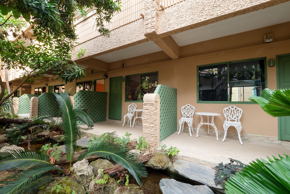 Capital O 75379 Sabai Living Pattaya 1/50