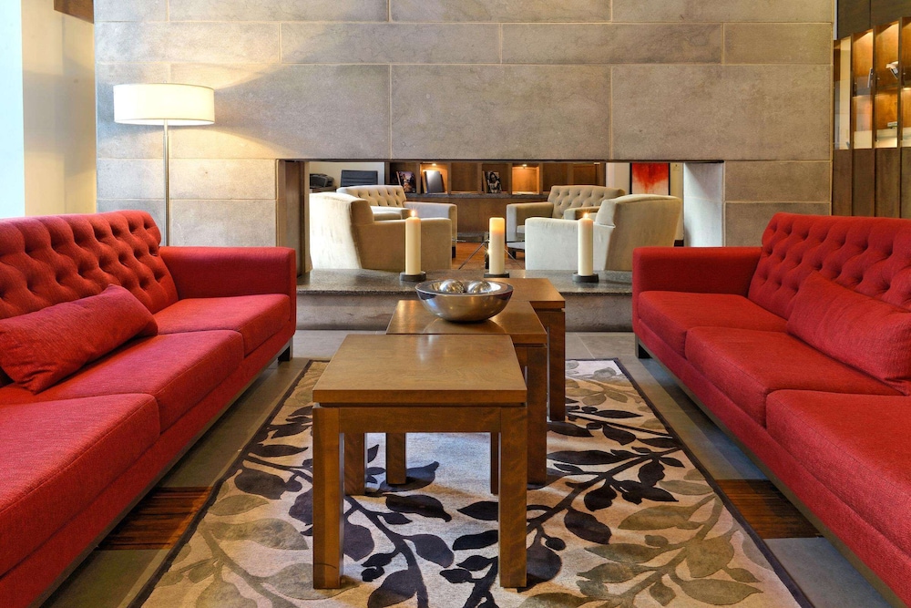 Hotel 71 25/50