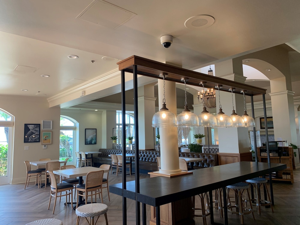 Hilton Garden Inn Carlsbad Beach 72/92