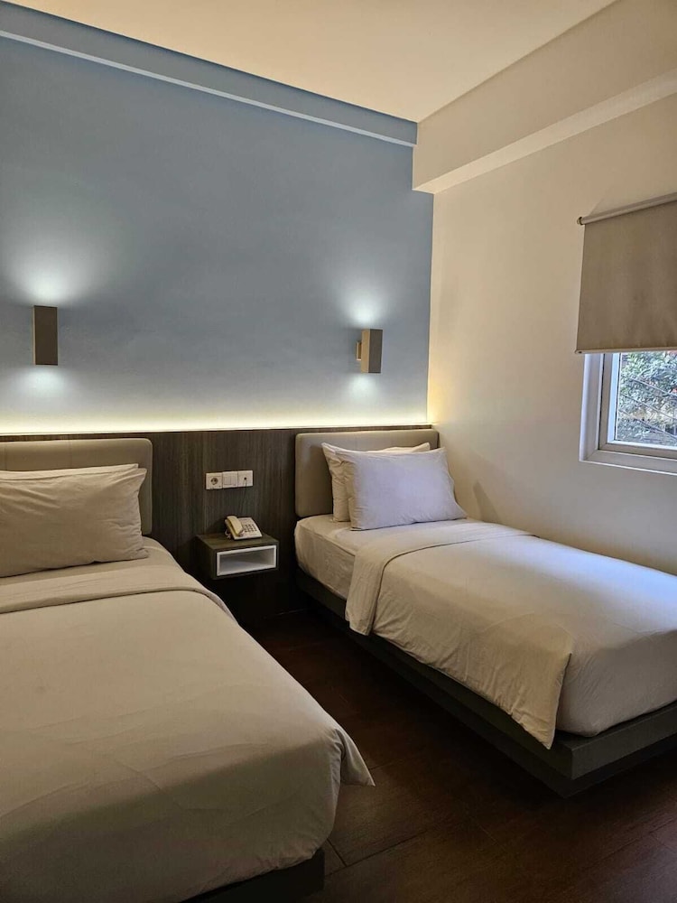Smart Room Twin