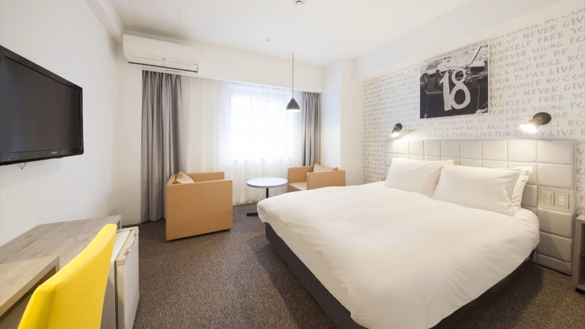 Soho, Deluxe, Double Bed, City View