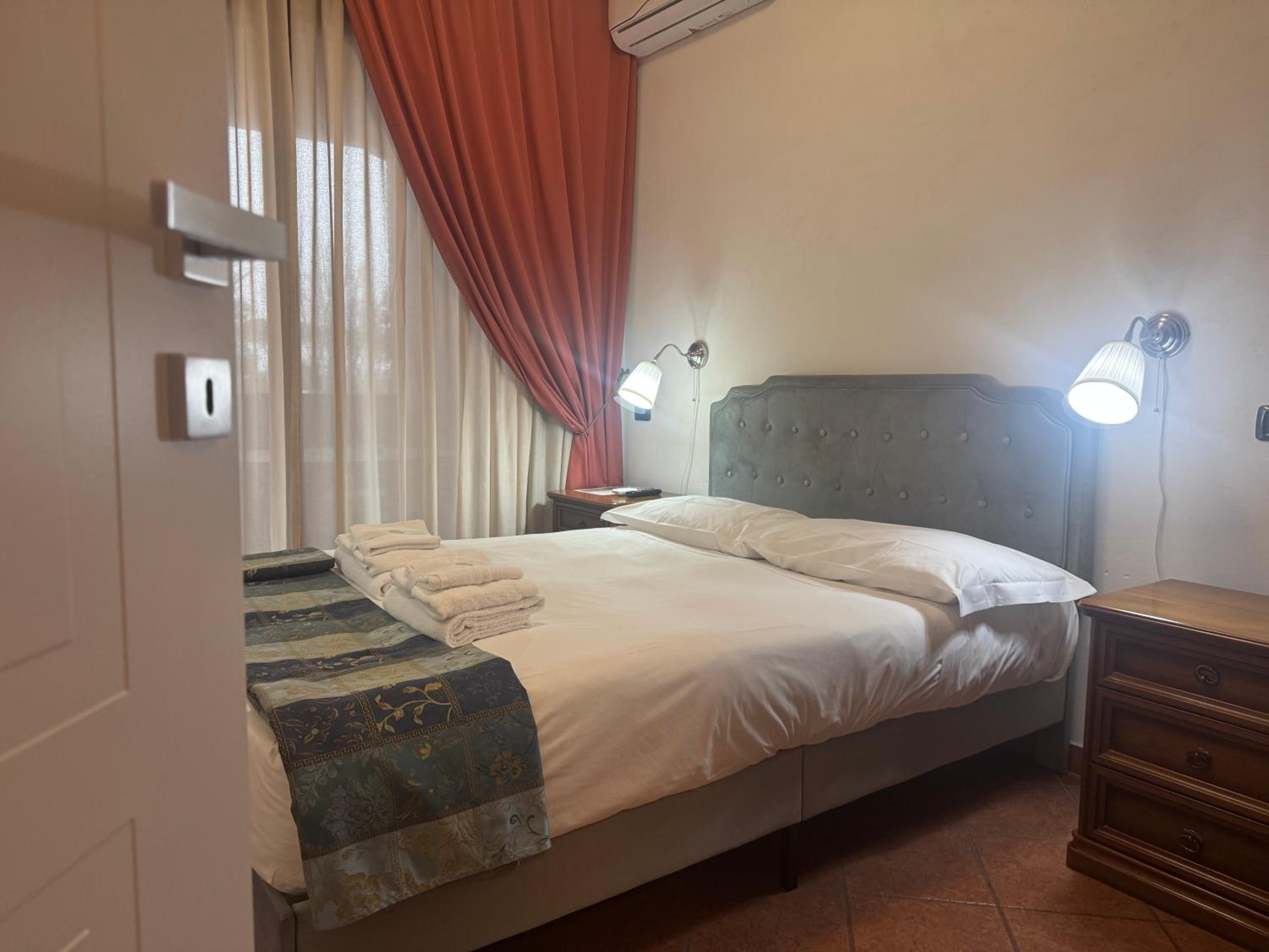 غرفة سوبيريور بسرير مزدوج، Euro House Inn Airport Hotel Residence 3/10