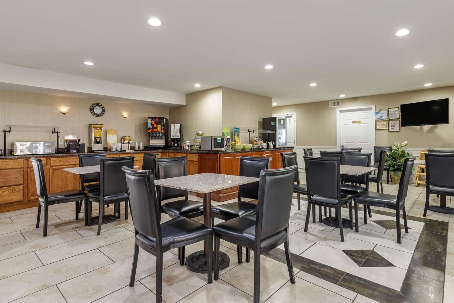 Quality Inn Conyers I-20 23/31