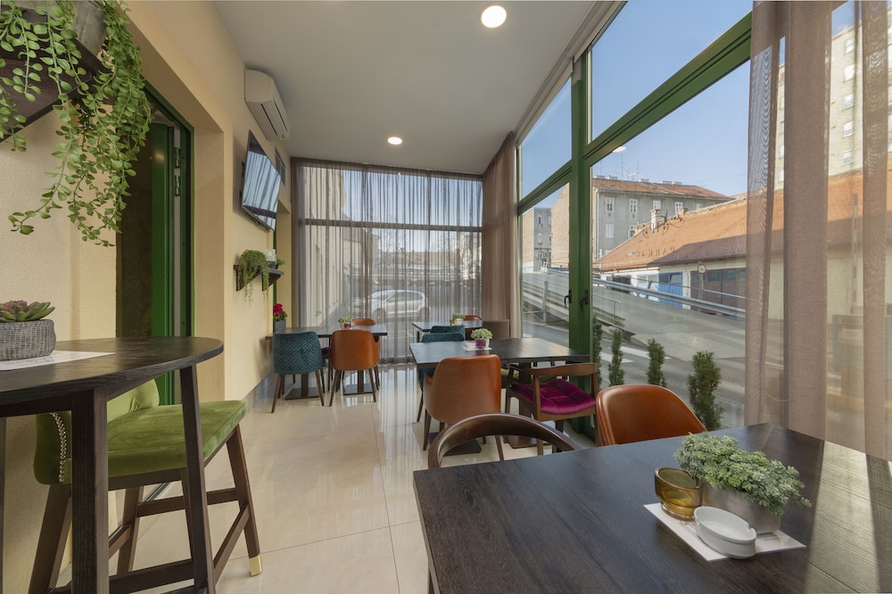 Hotel Park 45 50/57