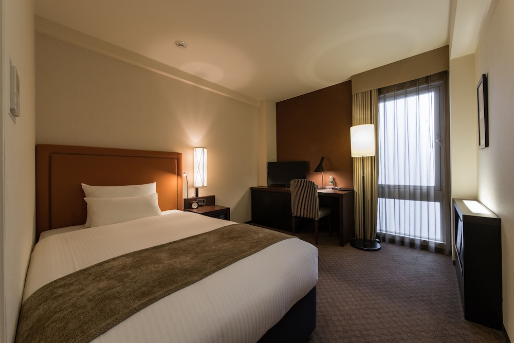Jr Kyushu Hotel Blossom 23/60