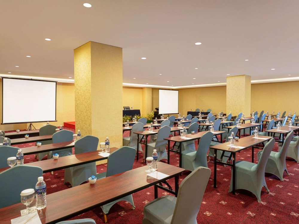 Golden Tulip Springhill Lampung 38/50