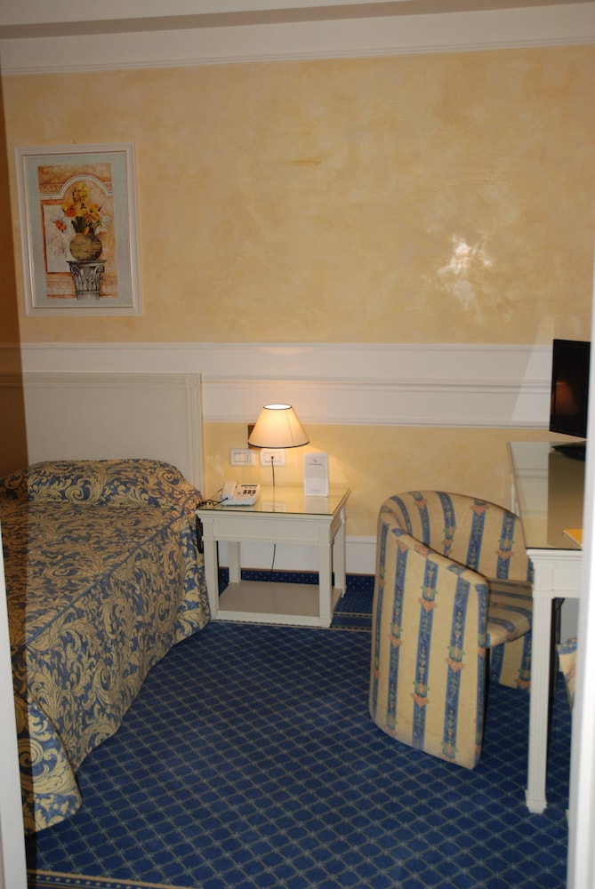 Hotel Continental Brescia 41/53