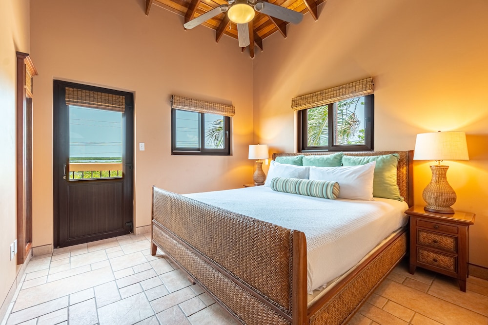 1 BEDROOM, VILLA, POOL VIEW